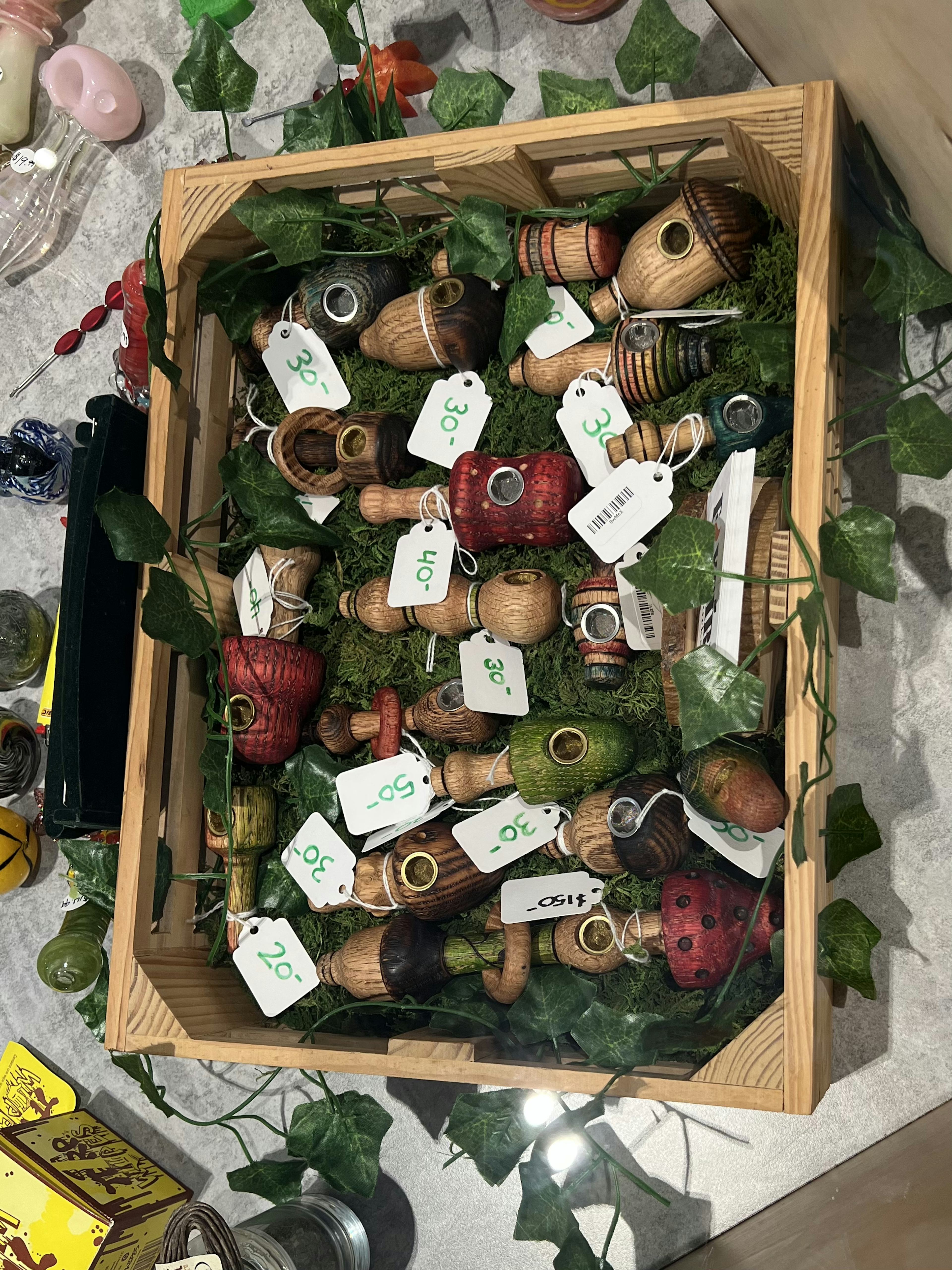 Small Wooden Shroom Pipe -  image (1/2)