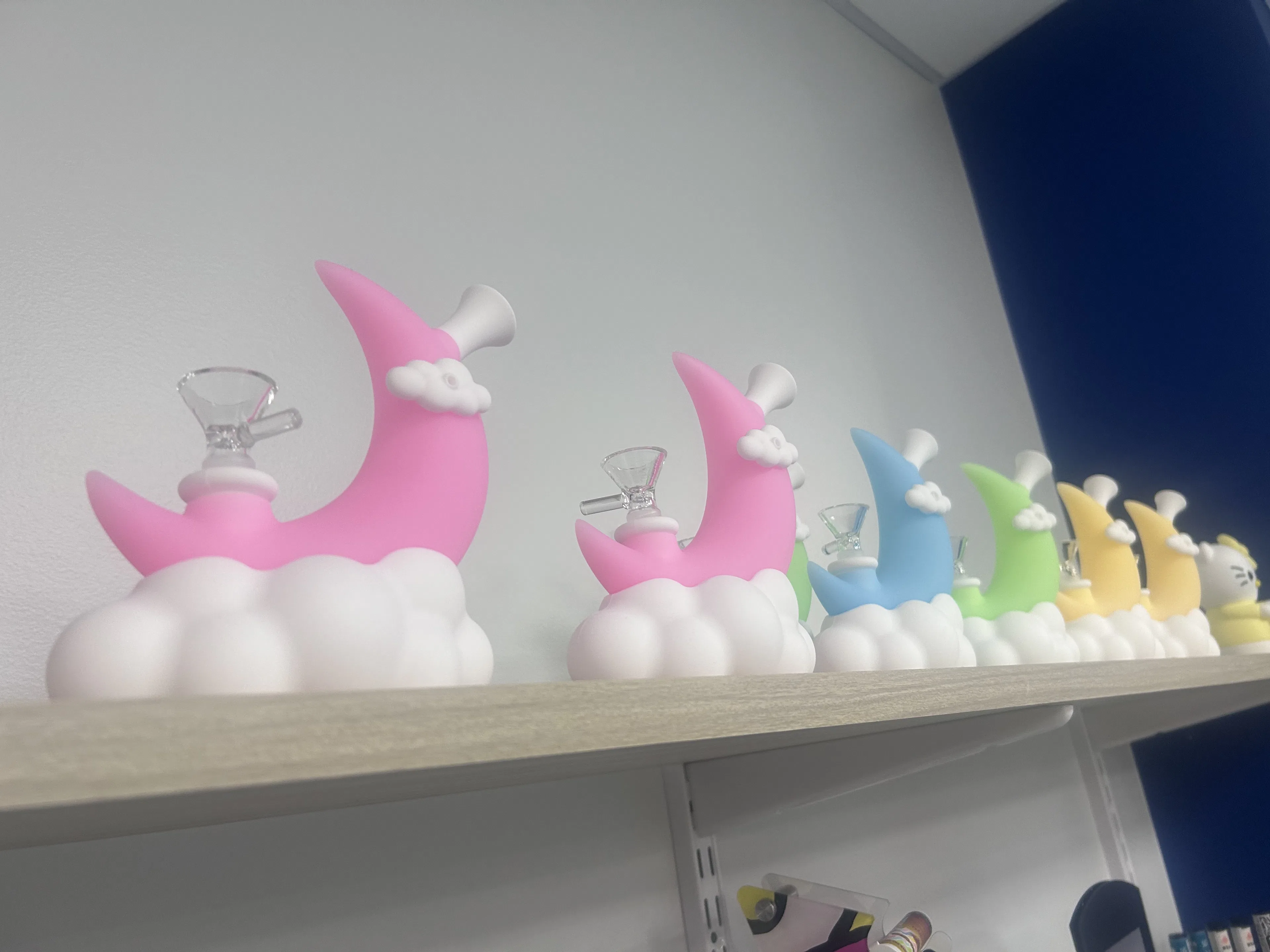 Moon Silicone Bong